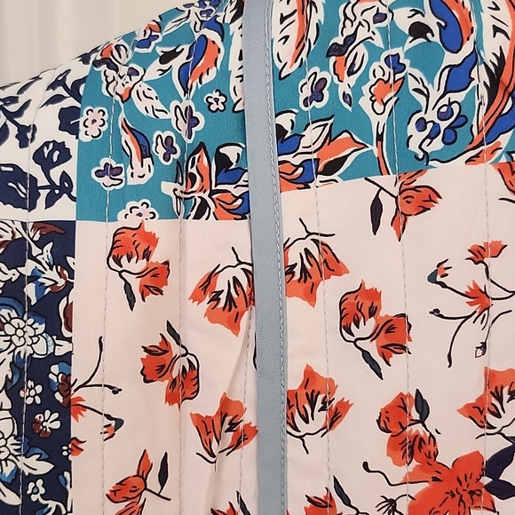 Quilted Vest, Medium - Picture 6 of 6